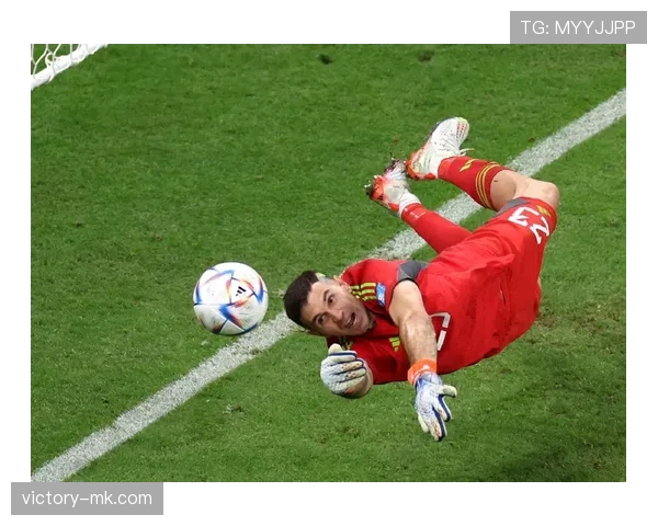 马丁内斯神勇扑救集锦:门将高光时刻力挽狂澜 马丁内斯神勇扑救集锦:门将高光时刻力挽狂澜