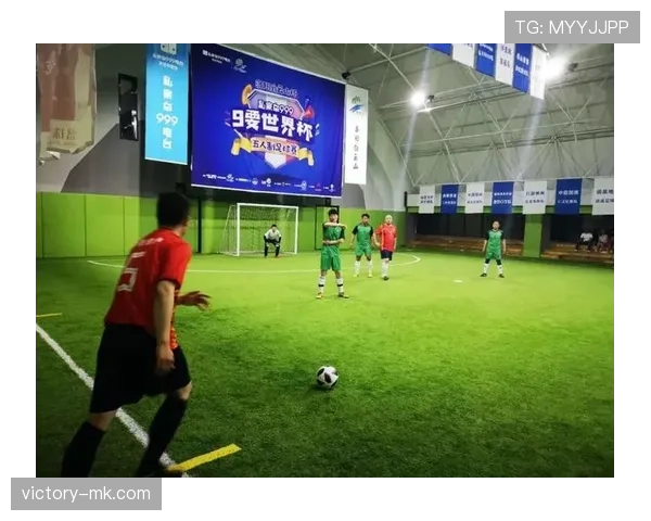 Vini 比赛日赛前准备流程:状态调整与战术执行持续提升 Vini 比赛日赛前准备流程:状态调整与战术执行持续提升