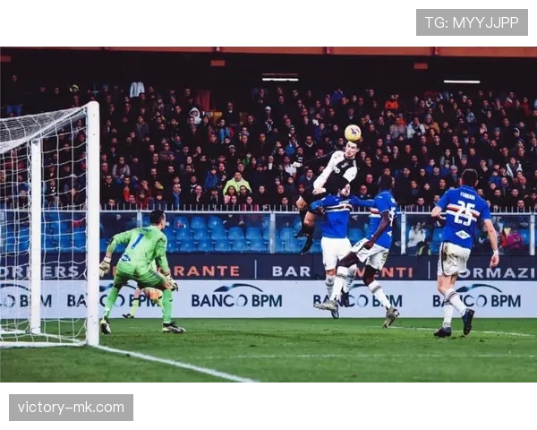 C罗头球进球能力解析：空中统治力如何达到历史级