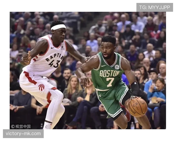 乔丹无球切入主导关键回合，拉开与同辈得分手差距